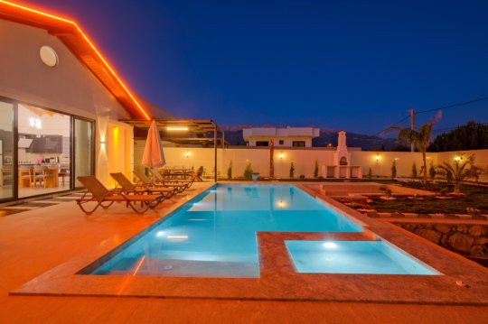 Villa Pakira 1