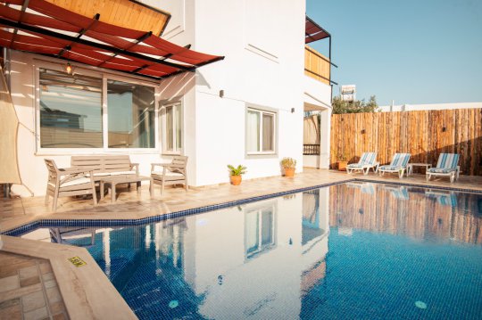 Villa Chester Duo
