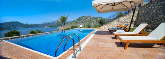 Villa Blue Shore Homes