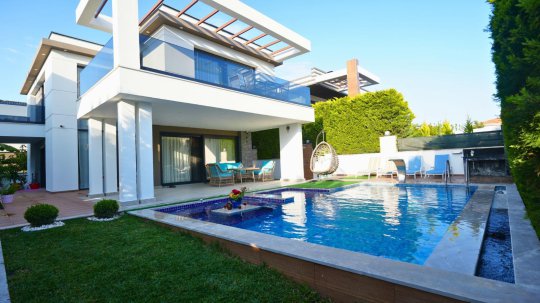 Villa Çam Ağacı