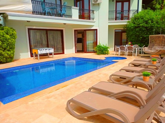 Villa Hazel