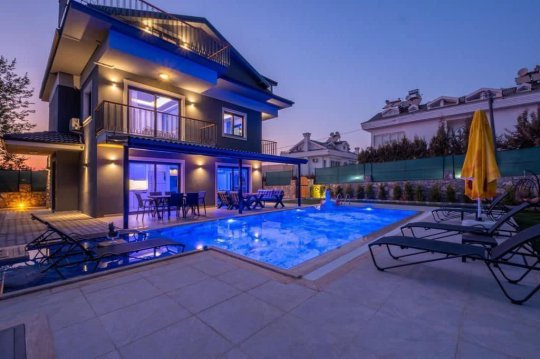  Villa Laviva