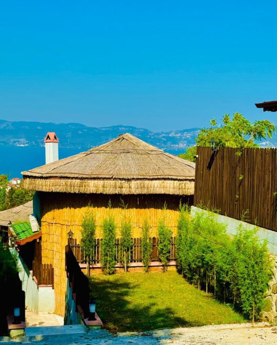 Main Bungalov 1