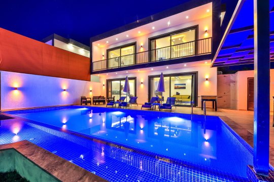 Villa White Castle